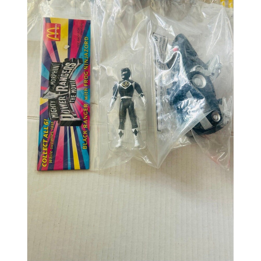Mighty Morphin Power Ranger Black power ranger